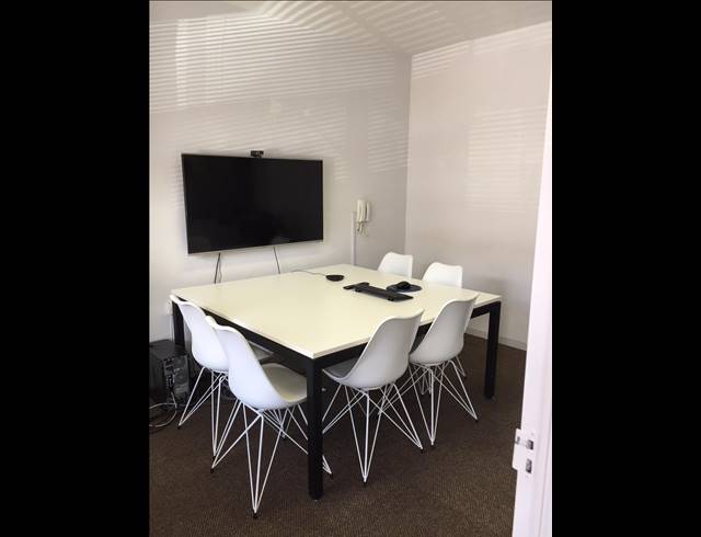 93M² OFFICE RENTED IN TOKAI